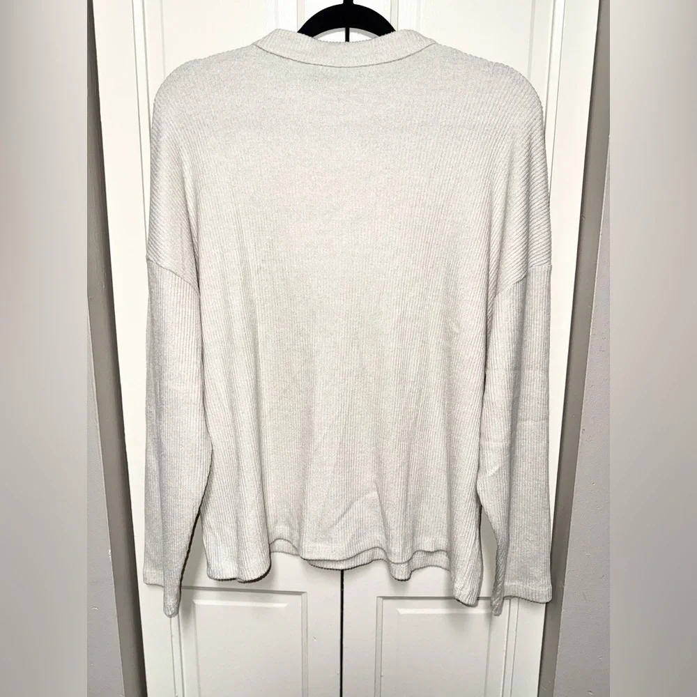 White Button-Up Ribbed Sweater - Picture 3 of 3